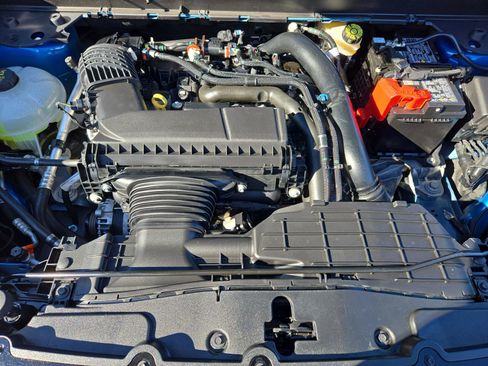 Used 2025 Ford Maverick Lobo image 25