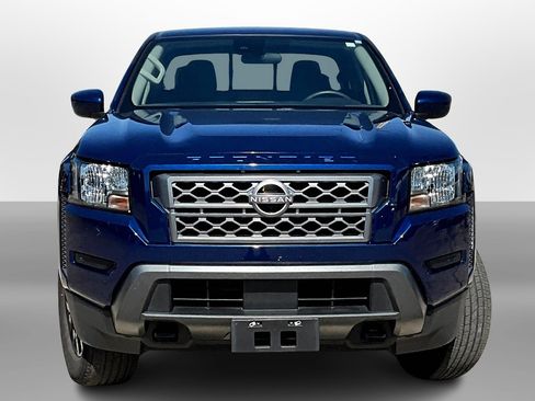 Used 2022 Nissan Frontier SV image 3