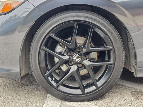 Used 2025 Honda Civic Sport image 31