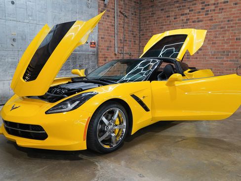 Used 2014 Chevrolet Corvette Stingray Coupe w/ 3LT Preferred Equipment Group RWD image 25