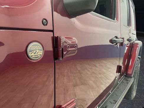 Used 2021 Jeep Wrangler Unlimited Rubicon w/ Trailer Tow Package image 37