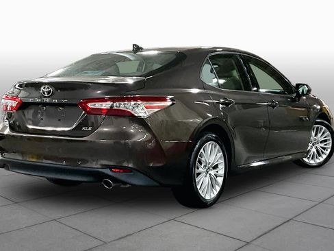 Certified 2018 Toyota Camry XLE w/ Audio Package FWD image 13