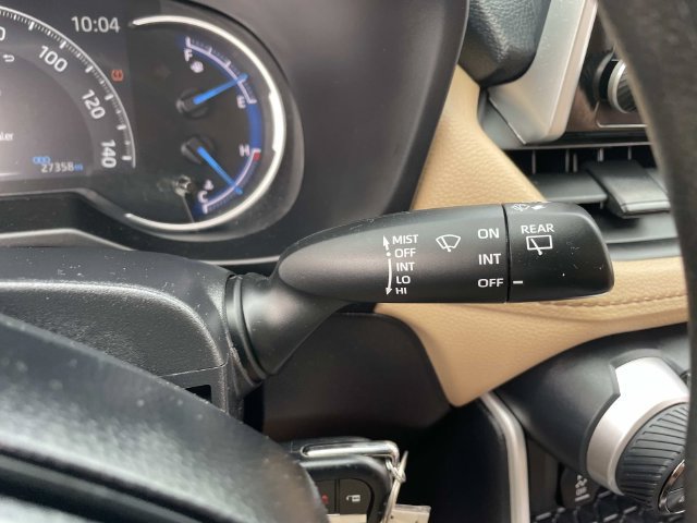 Used 2025 Toyota RAV4 LE AWD/4WD image 32
