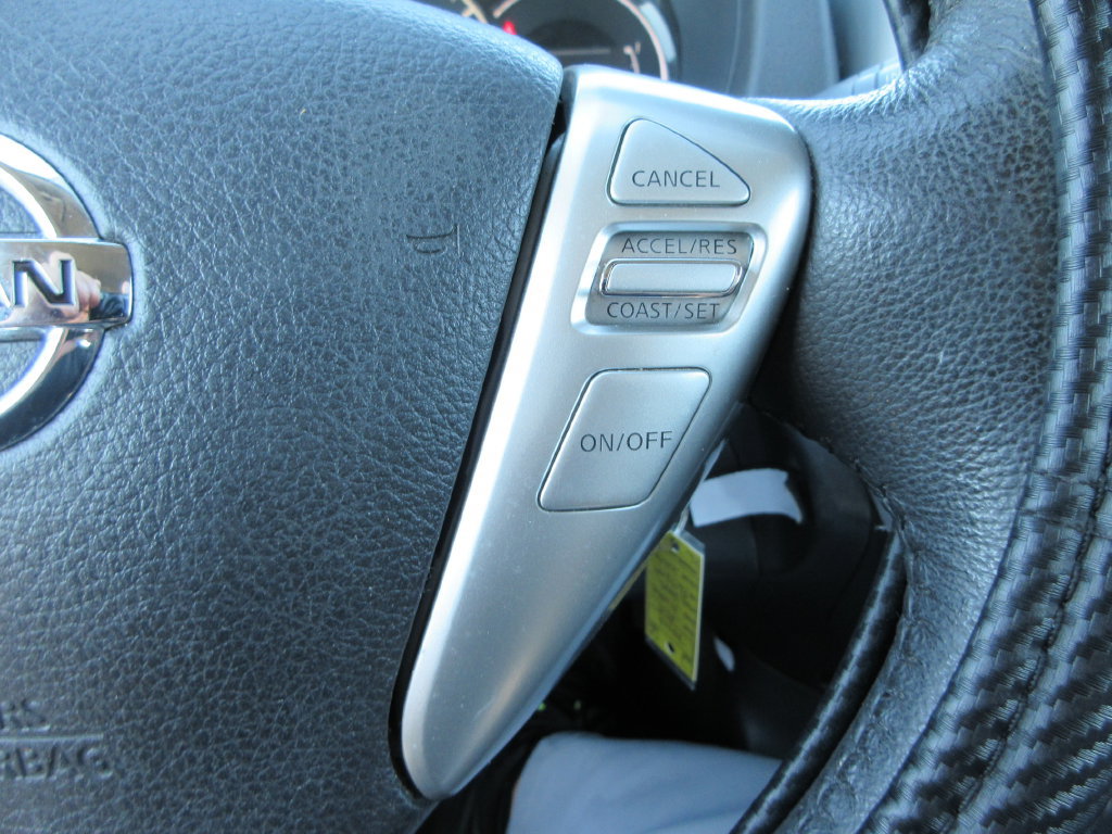 Used 2015 Nissan Versa Note SV FWD image 24