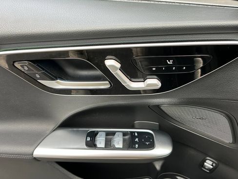 Used 2022 Mercedes-Benz C 300 4MATIC Sedan image 12