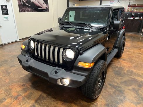 Used 2018 Jeep Wrangler Sport image 41