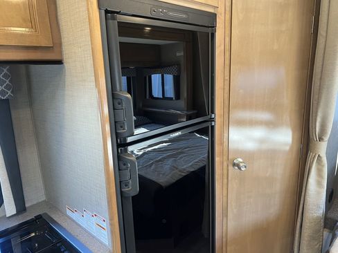 Used 2018 Mercedes-Benz Sprinter 3500 image 53