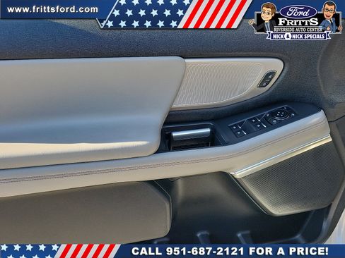 Certified 2025 Ford Expedition Active AWD/4WD image 13