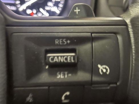 Used 2025 Nissan Rogue S image 22