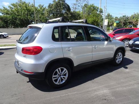 Used 2017 Volkswagen Tiguan S image 5