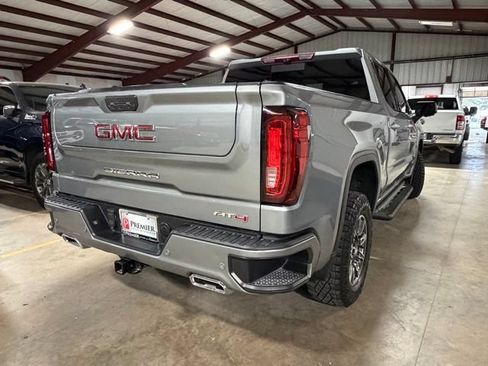 Used 2024 GMC Sierra 1500 AT4 w/ Technology Package AWD/4WD image 6