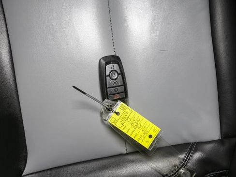 Used 2023 Ford Explorer XLT w/ Equipment Group 202A AWD/4WD image 40