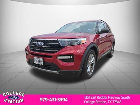Used 2020 Ford Explorer XLT w/ Equipment Group 202A RWD image 3