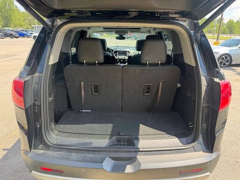 Used 2018 GMC Acadia SLT AWD/4WD image 22