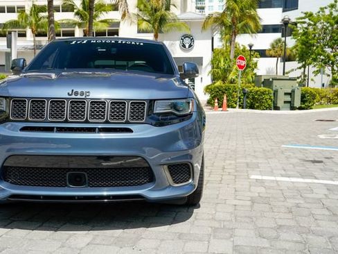 Used 2021 Jeep Grand Cherokee Trackhawk AWD/4WD image 8
