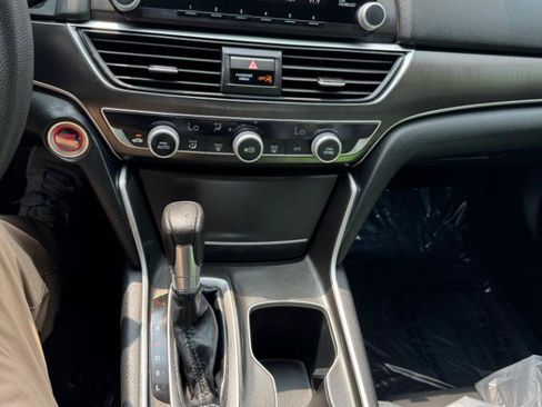 Used 2018 Honda Accord LX image 23