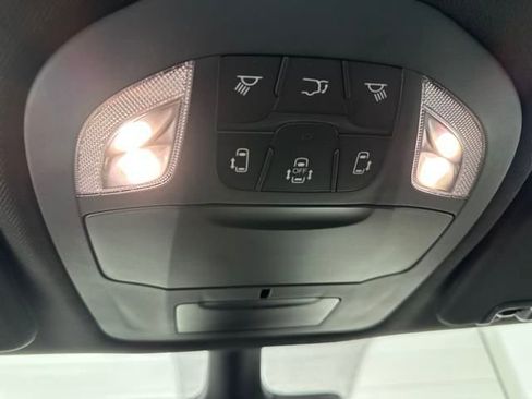 New 2026 Chrysler Pacifica Select image 19