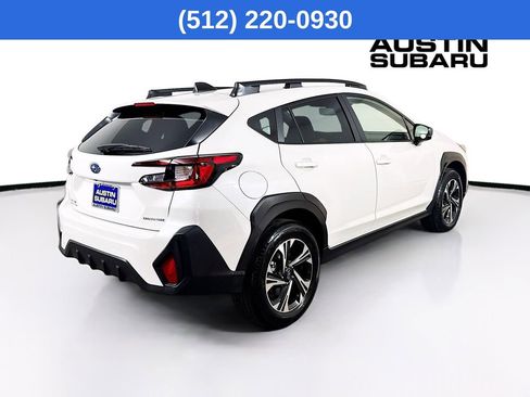 Used 2025 Subaru Crosstrek 2.0i Premium image 8