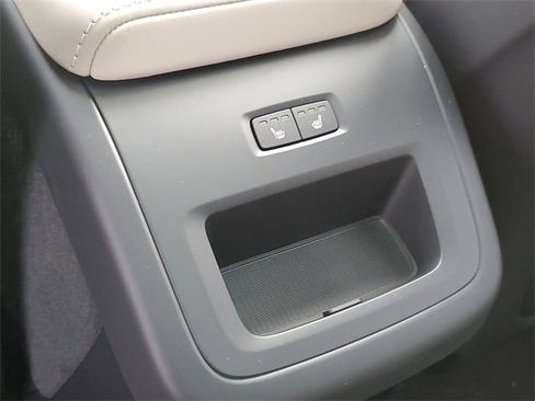 New 2026 Volvo XC60 B5 Plus w/ Protection Package Premier image 26