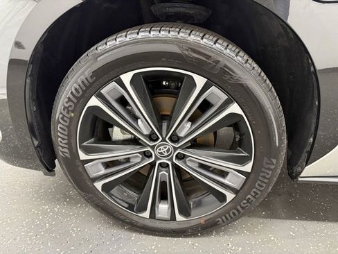 Certified 2023 Toyota bZ4X Limited image 18