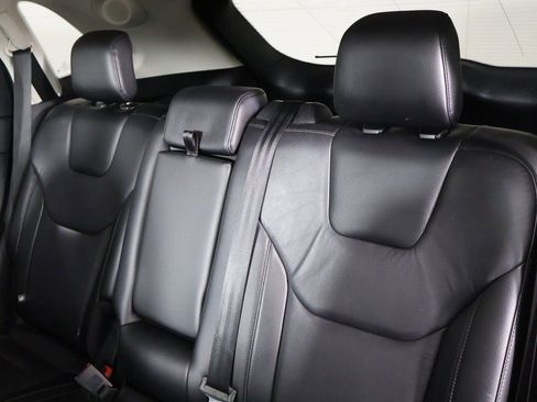 Used 2022 Ford Edge Titanium image 32