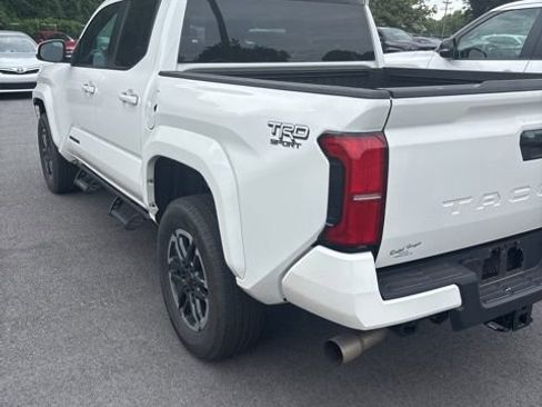 Used 2024 Toyota Tacoma TRD Sport RWD image 4