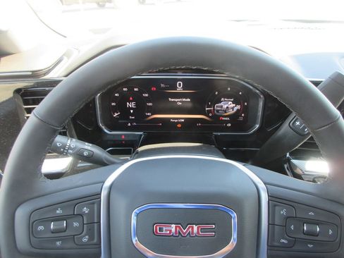 New 2026 GMC Sierra 2500 SLT image 18