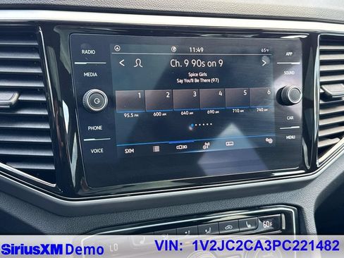 Used 2023 Volkswagen Atlas Cross Sport SE w/ Panoramic Sunroof Package FWD image 27