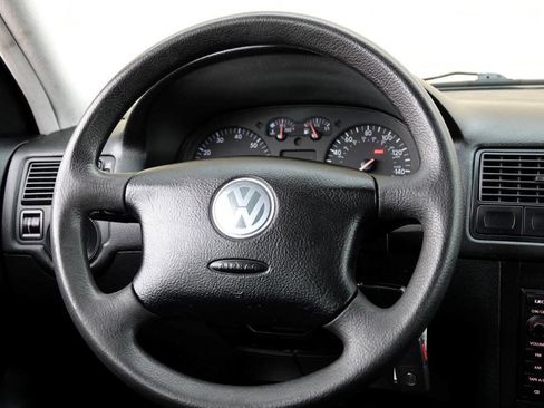 Used 2005 Volkswagen Golf GL image 59