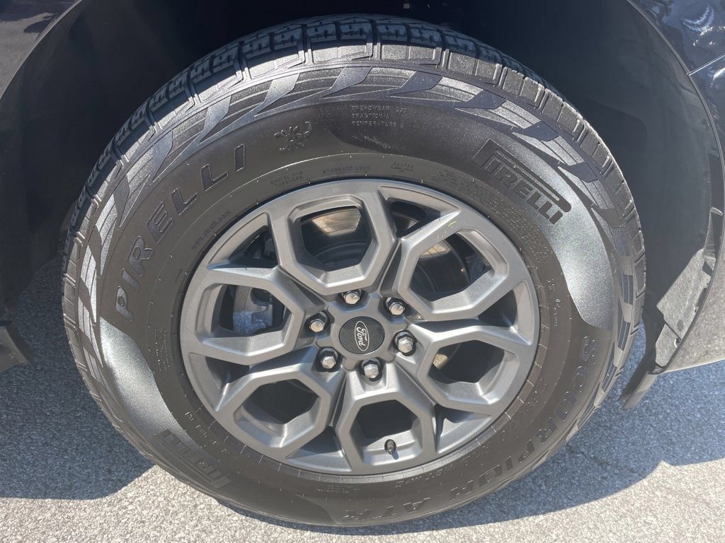 Used 2025 Ford Expedition Max Active AWD/4WD image 48