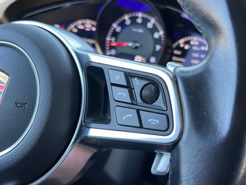 Certified 2019 Porsche Cayenne AWD/4WD image 22