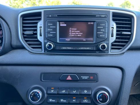 Used 2017 Kia Sportage LX AWD/4WD image 12