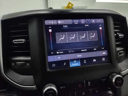 Used 2022 RAM 3500 Big Horn w/ Level C Equiment Group image 47