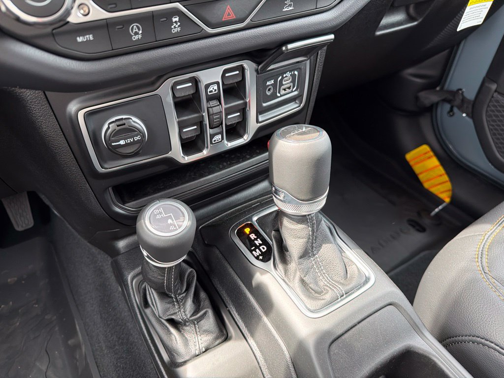 New 2026 Jeep Gladiator Sport AWD/4WD image 15