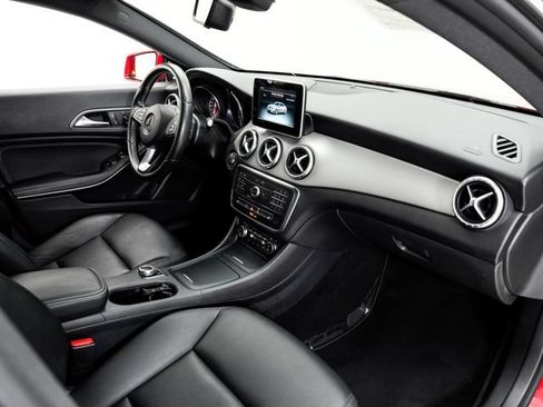 Used 2015 Mercedes-Benz CLA 250 image 20