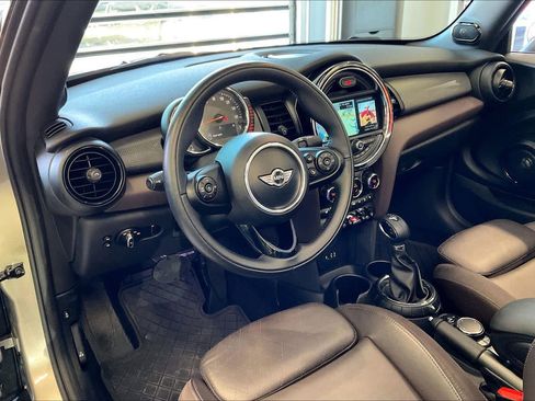 Used 2017 MINI Cooper Convertible image 17