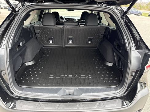 Certified 2025 Subaru Outback Onyx Edition AWD/4WD image 22