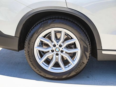 Used 2021 BMW X5 sDrive40i RWD image 11