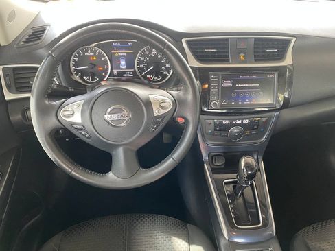 Used 2019 Nissan Sentra SR FWD image 31