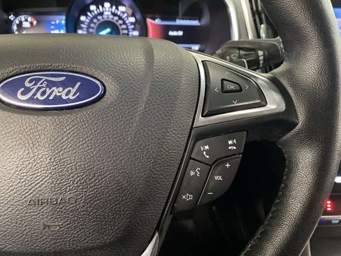 Used 2019 Ford Edge Titanium image 23