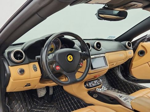 Used 2012 Ferrari California image 13
