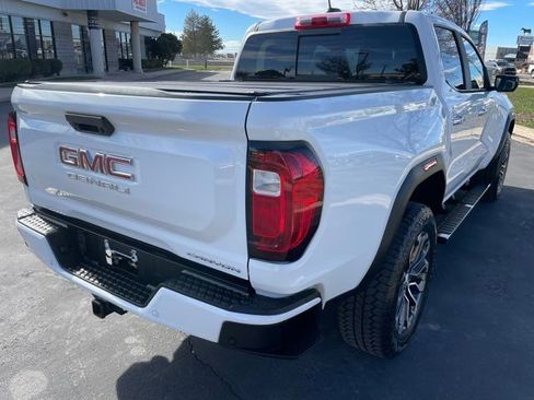 Used 2024 GMC Canyon Denali image 32