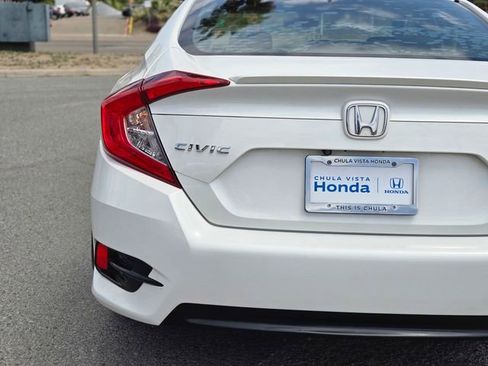 Used 2018 Honda Civic EX-T image 10