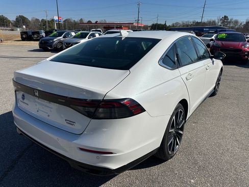Used 2024 Honda Accord Touring image 5