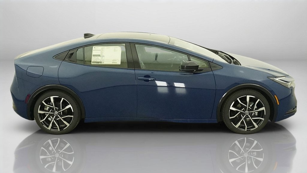 New 2026 Toyota Prius Plug-In Hybrid w/ Limited Premium Package FWD image 7