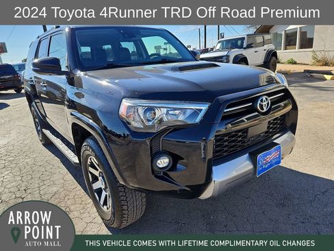 Used 2024 Toyota 4Runner TRD Off-Road Premium image 2