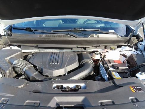Used 2025 Chevrolet Traverse LT AWD/4WD image 37