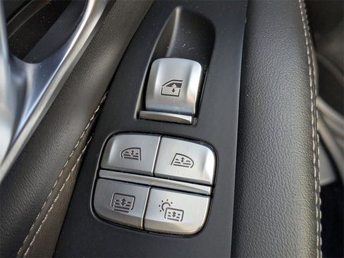 Used 2021 BMW X7 xDrive40i w/ M Sport Package image 26