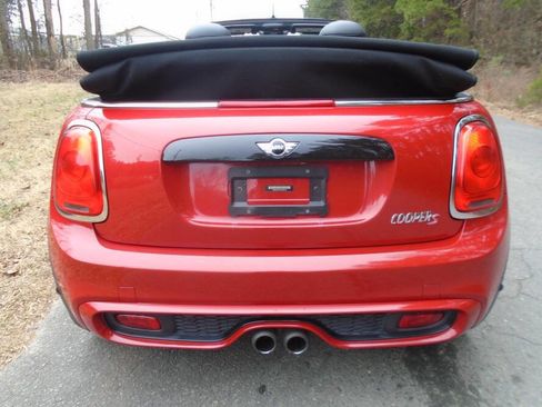 Used 2017 MINI Cooper S image 6