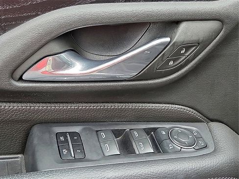 Certified 2024 GMC Yukon Denali image 16